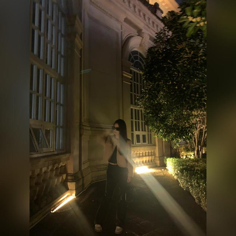 Chanel墨鏡 5468分量更重一點 雙C水鑽很時髦 貓眼型的5422感覺更不