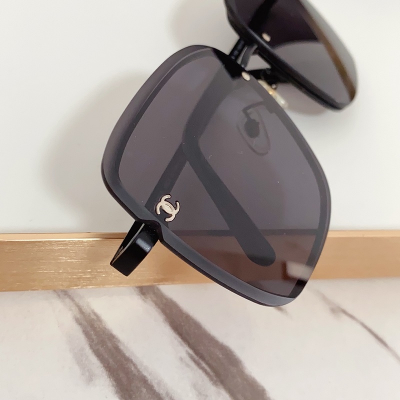 ChANEL香奶奶切邊設計 Model：CH5198 Size：62-16-14