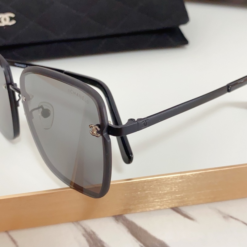 ChANEL香奶奶切邊設計 Model：CH5198 Size：62-16-14