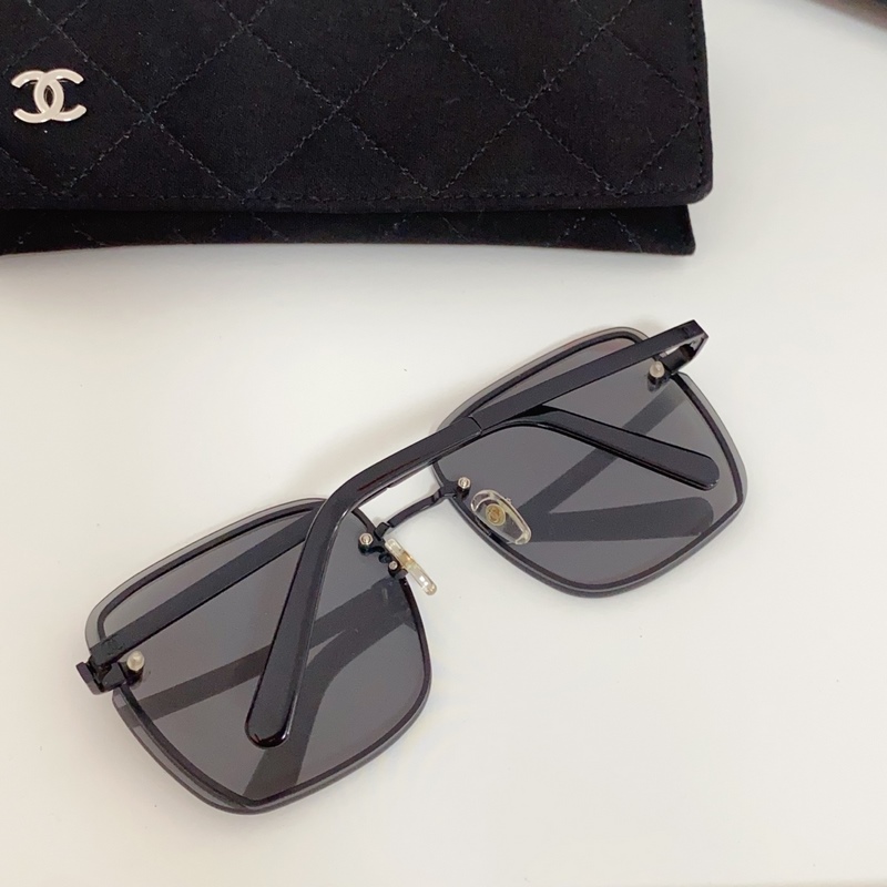 ChANEL香奶奶切邊設計 Model：CH5198 Size：62-16-14