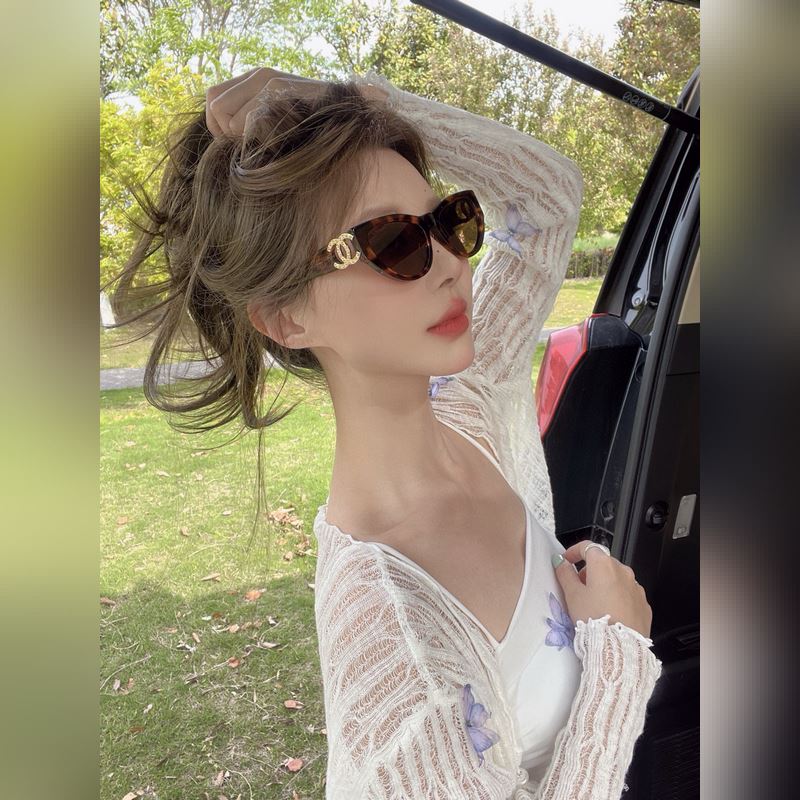 CHANEL 新款 香奶奶 Model ： ch6990 雙C 鏡腿閃鑽logo