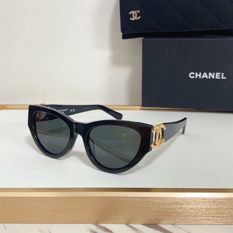 CHANEL 新款 香奶奶 Model ： ch6990 雙C 鏡腿閃鑽logo