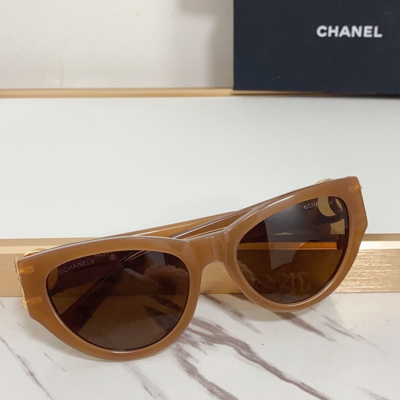 CHANEL 新款 香奶奶 Model ： ch6990 雙C 鏡腿閃鑽logo