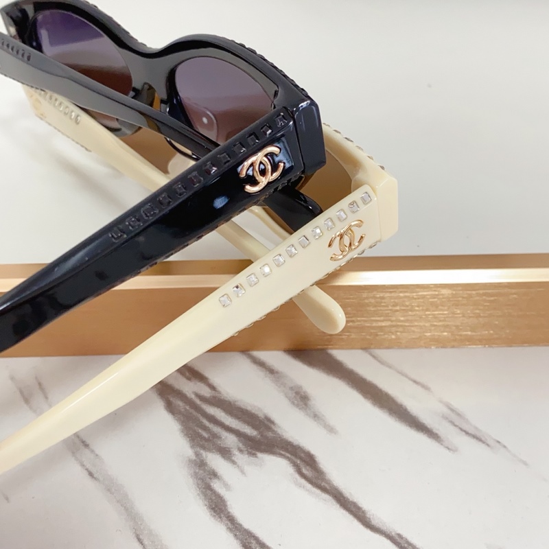 CHANEL 新款 MODEL：CH9164B 滿滿的手工施華洛世奇鑽 彰顯典雅