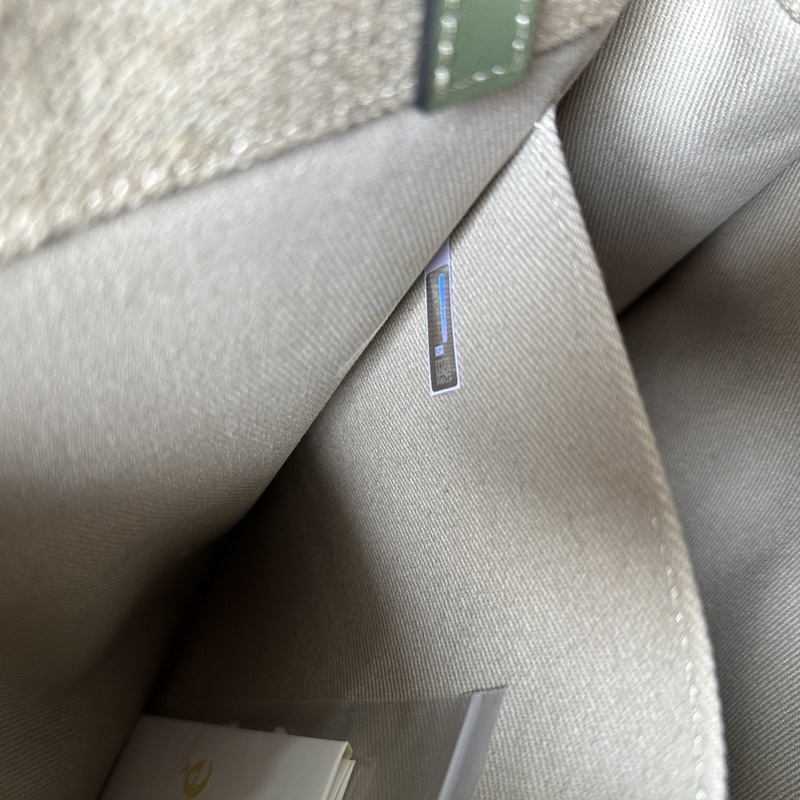 Chloe Woody爆 全新升級版上市！！此次改革采用了以環保為主及定型性更加