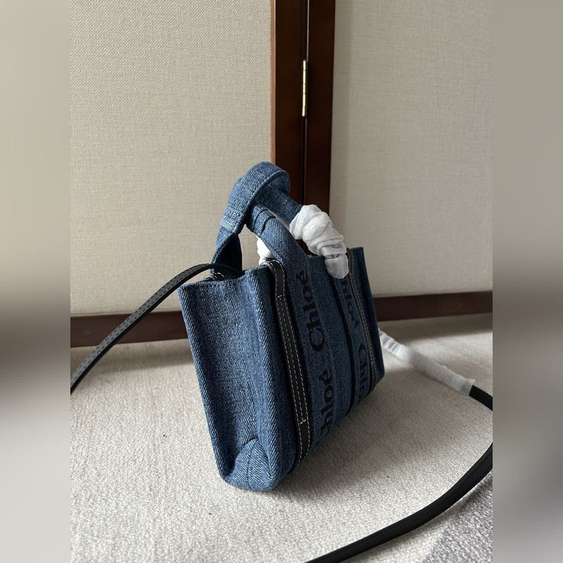Chloé Woody Tote Bag mini號帥氣牛仔面料 平常出門時總是