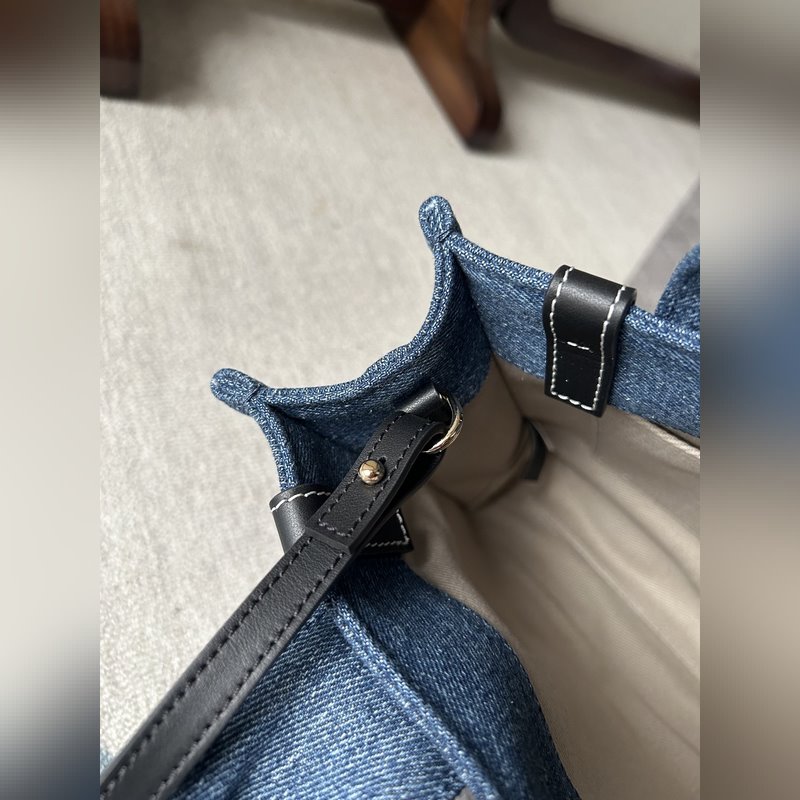 Chloé Woody Tote Bag 小號帥氣牛仔面料 平常出門時總是會需要