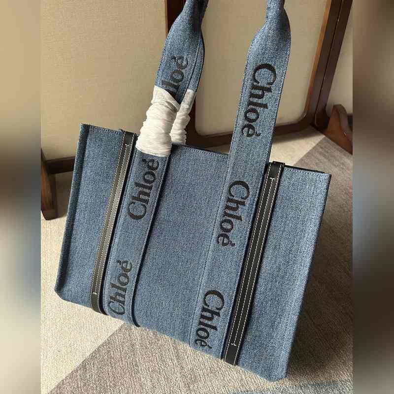 Chloé Woody Tote Bag 中號帥氣牛仔面料 平常出門時總是會需要