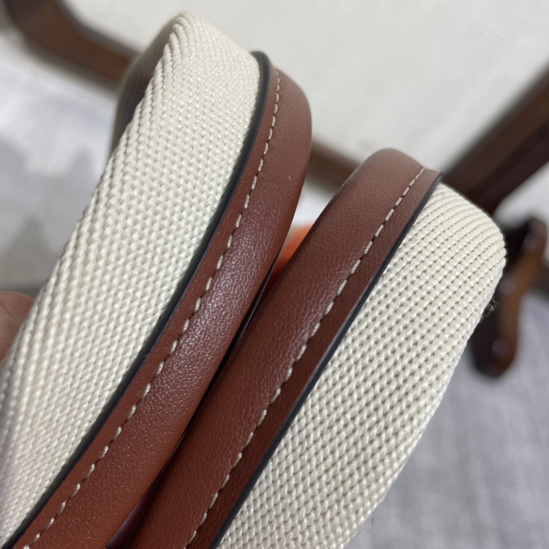 小號 彩虹 配色 2026年新款Chloe彩虹 Woody托特-新成員來報道！！