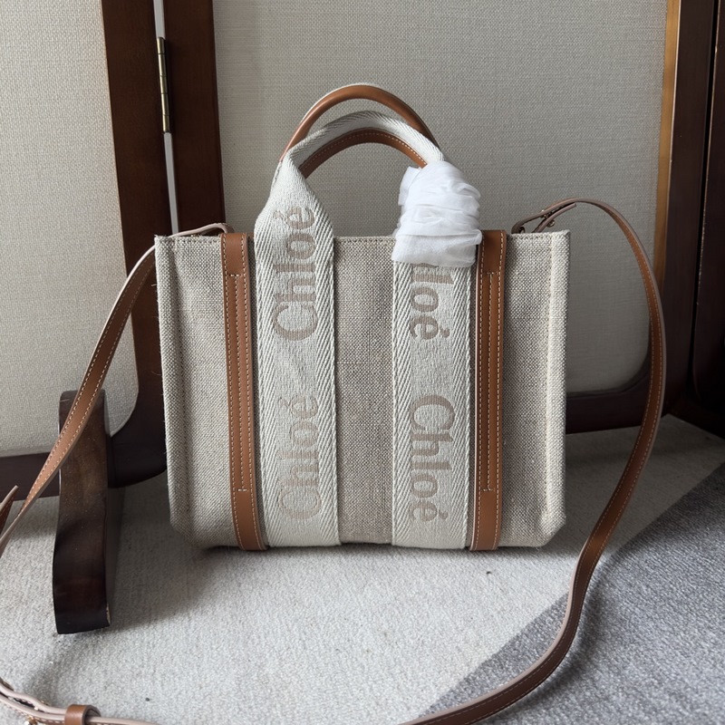 小號      Chloe 新品23Woody Family 托特包