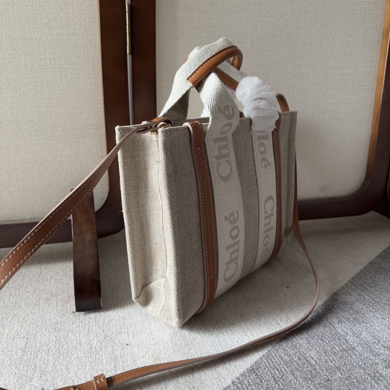 小號      Chloe 新品23Woody Family 托特包