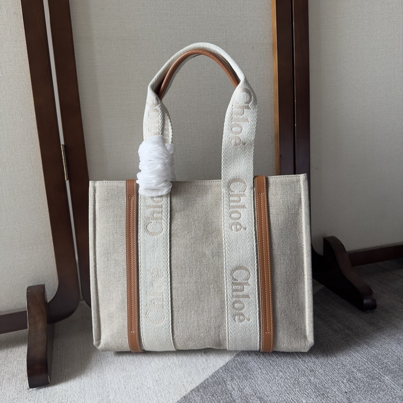 中號      Chloe 新品23Woody Family 托特包
