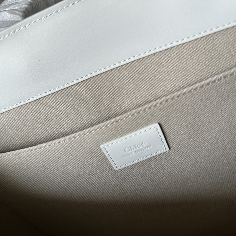 Chloe22S Woody全皮質、優雅質感托特包絕絕子！！Woody系列本季最