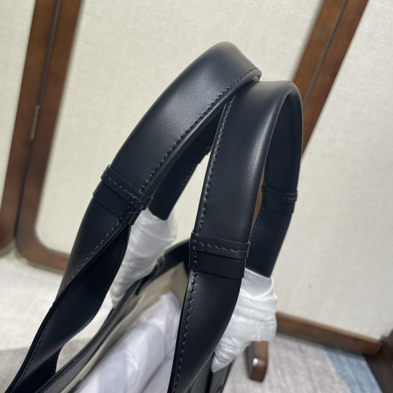 Chloe22S Woody全皮質、優(yōu)雅質感托特包絕絕子！！Woody系列本季最