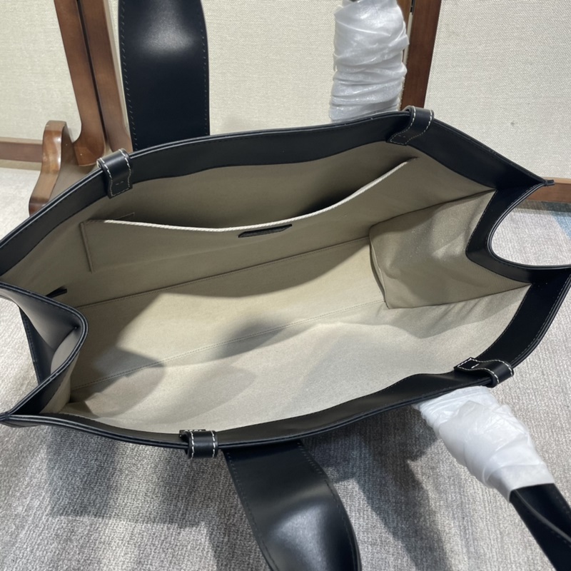 Chloe22S Woody全皮質、優(yōu)雅質感托特包絕絕子！！Woody系列本季最