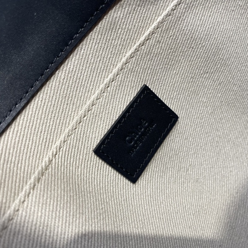 Chloe22S Woody全皮質、優(yōu)雅質感托特包絕絕子！！Woody系列本季最