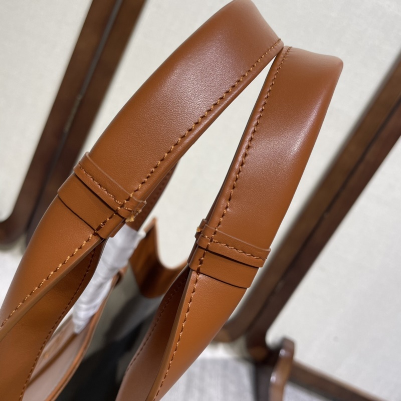 Chloe22S Woody全皮質(zhì)、優(yōu)雅質(zhì)感托特包絕絕子！！Woody系列本季最