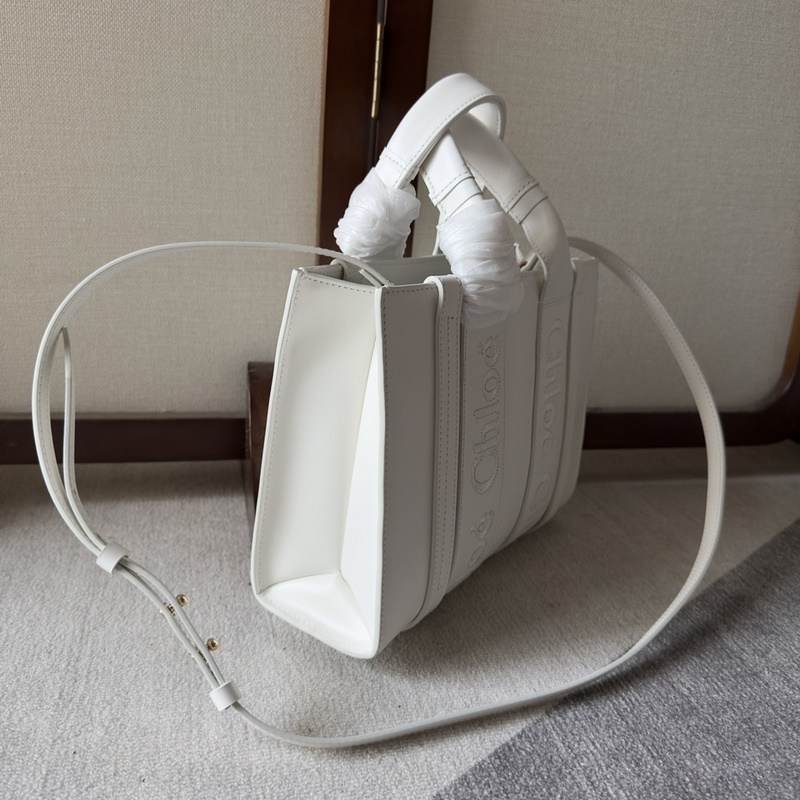 上新 ！Chloe22S Woody全皮質、優雅質感托特包絕絕子！！Woody系