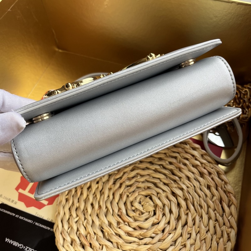 [Dolce & Gabbana 杜嘉班納] 新款。款號(hào)：9111原單 細(xì)膩手工