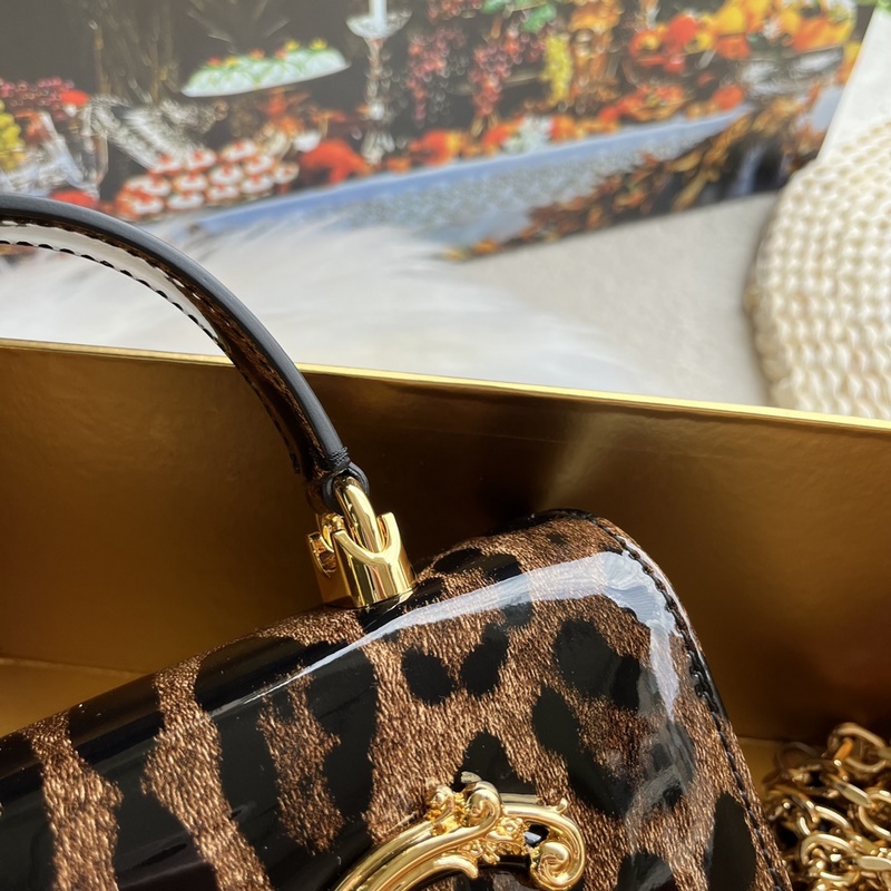 [Dolce & Gabbana 杜嘉班納] 新款。款號：9111漆皮豹紋 原單