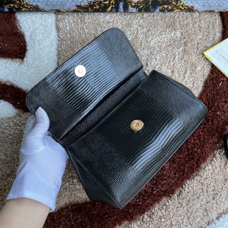 [Dolce & Gabbana 杜嘉班納]款號：4135蜥蜴鑽 原單 完美袋形