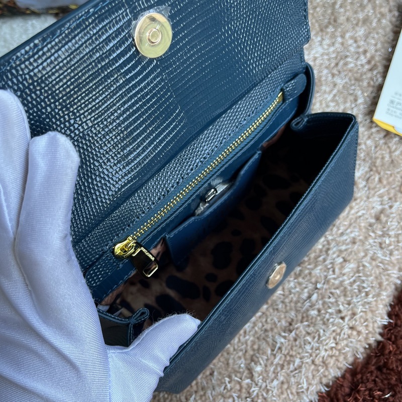 [Dolce & Gabbana 杜嘉班納]款號：4135蜥蜴鑽 原單 完美袋形