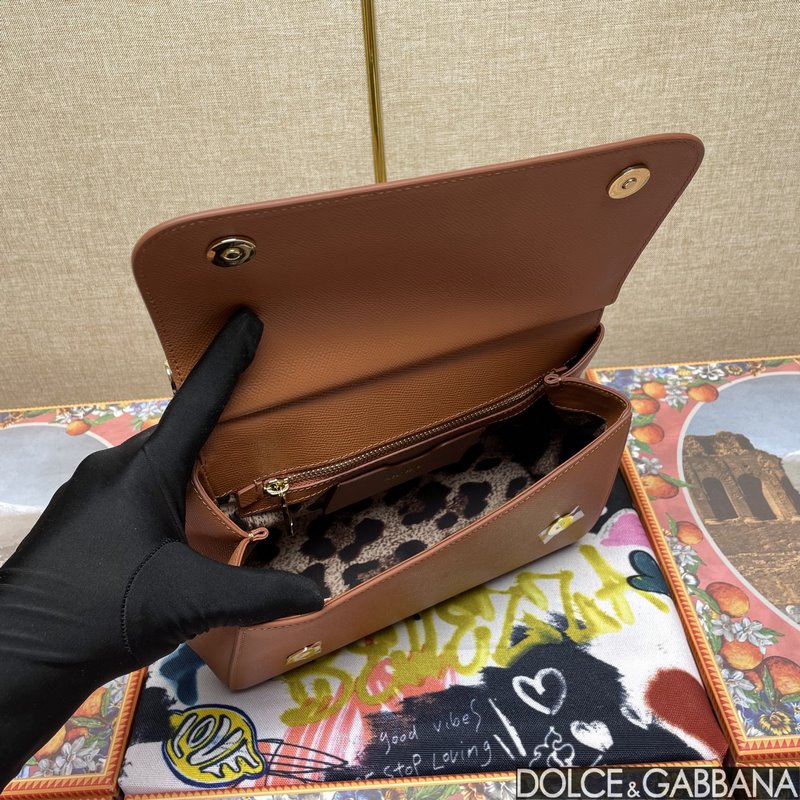 Dolce & Gabban杜嘉班納 ( 6113#手掌紋)顔色正 版型！經典款