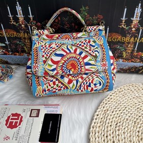 Dolce & Gabbana 杜嘉班納]牛皮印花 可斜挎/手提 帶鏡子 海外代