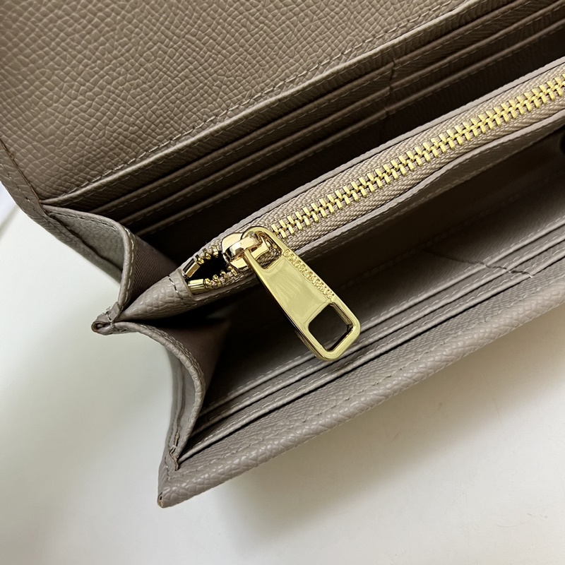 Dolce & Gabbana 杜嘉班納]進口牛皮 簡單時尚為主，同時打造時尚而