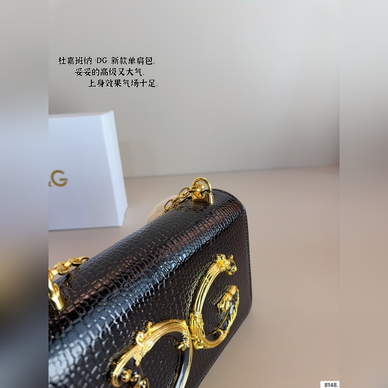 杜嘉班納 西西裡手袋. 精緻小巧，特別適合 穿連衣裙和搭配牛仔褲，搭配連衣裙，精