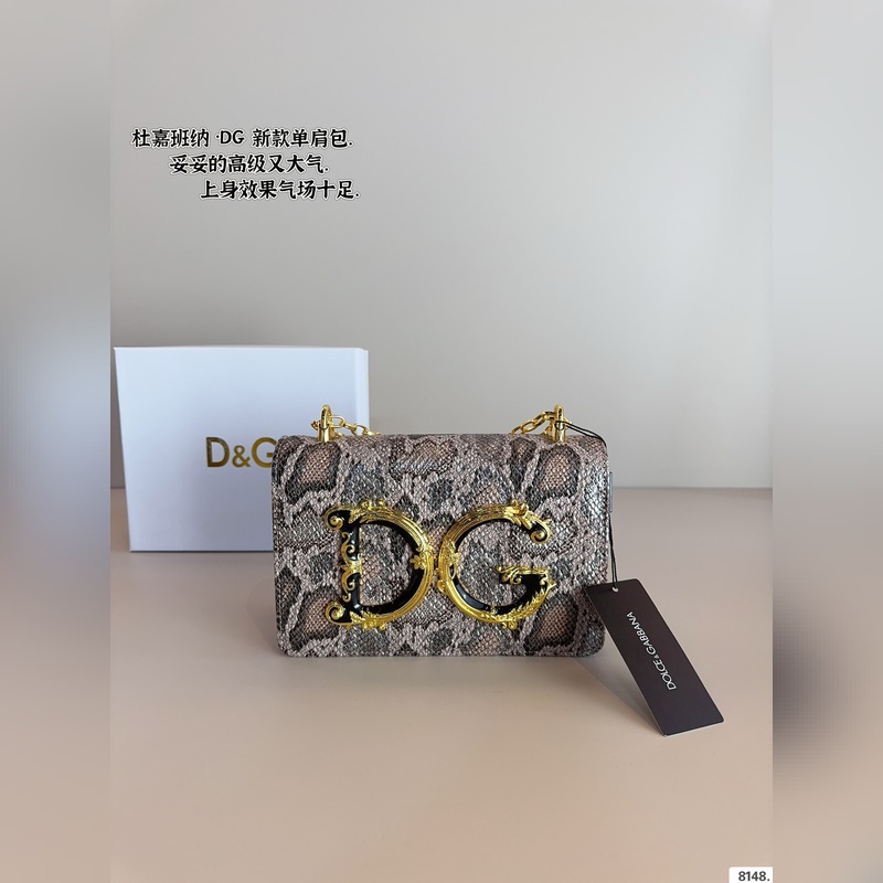 杜嘉班納 西西裡手袋. 精緻小巧，特別適合 穿連衣裙和搭配牛仔褲，搭配連衣裙，精