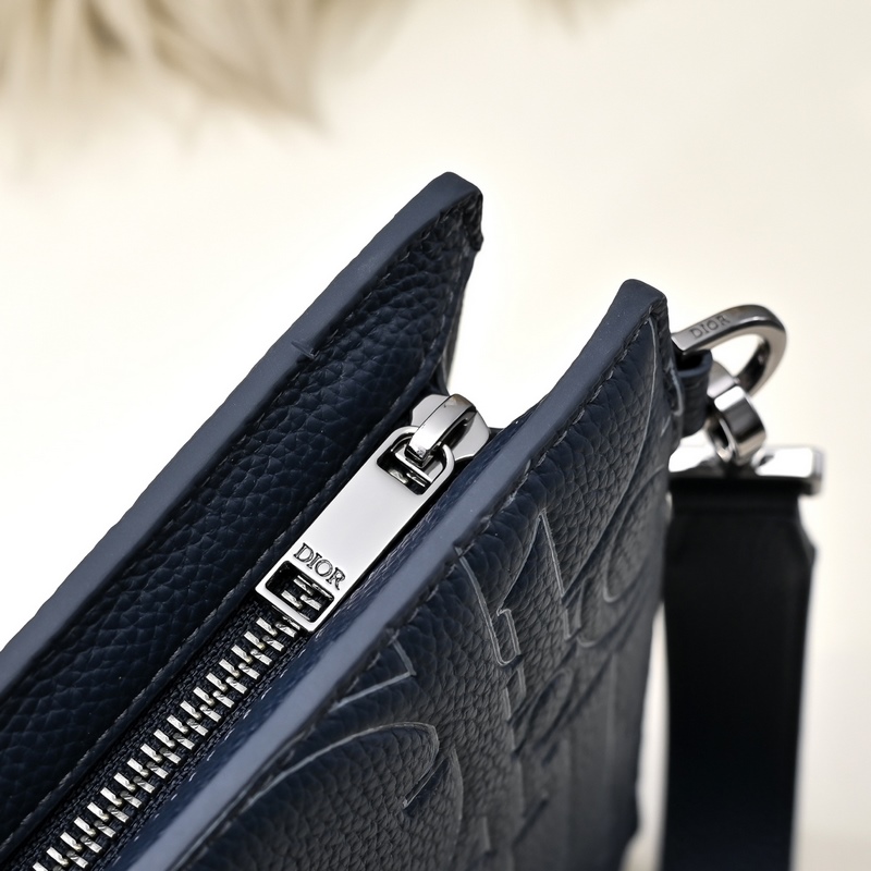 Dior-迪奧專櫃最新款手拿包 官網同步 本季新品 采用海軍藍色Gravity