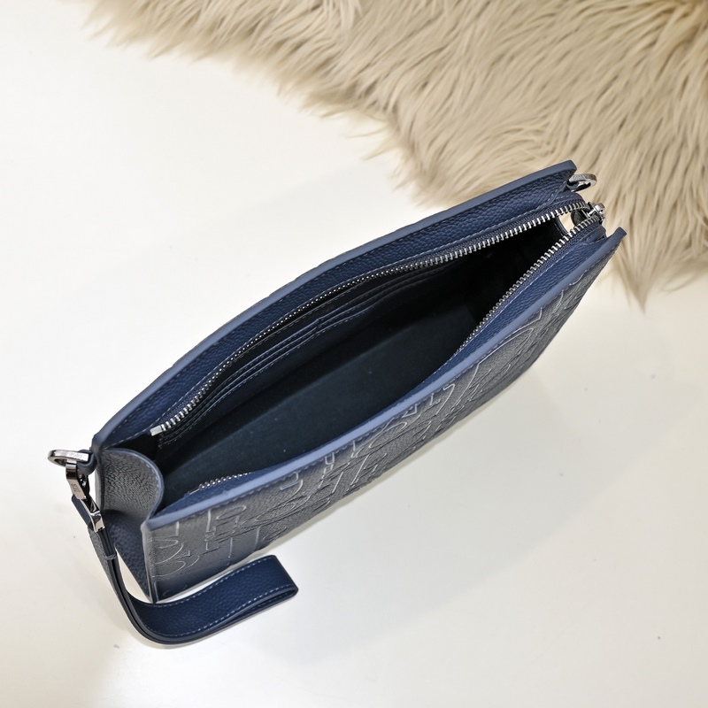 Dior-迪奧專櫃最新款手拿包 官網同步 本季新品 采用海軍藍色Gravity