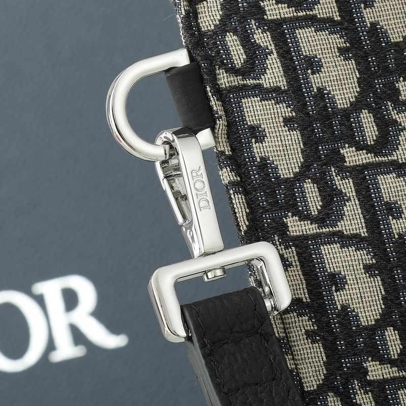 A4手拿包 米色和黑色 Oblique印花 編號：2ESCA491YSE HO5