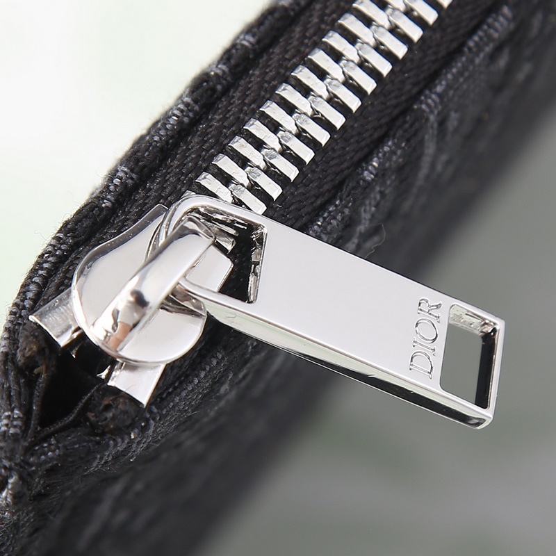 A4手拿包 黑色 Oblique 印花型號：2ESCA339YSE_H03E_T