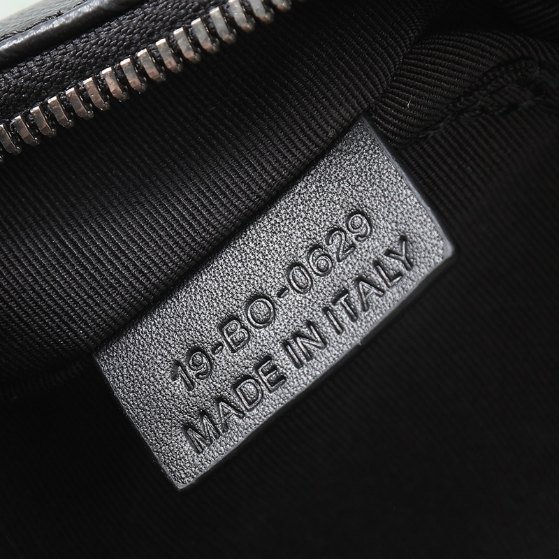 Dior Lingot洗漱包黑色CD Diamond 圖案帆布編號：2ADCA4