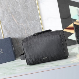 Dior Lingot洗漱包尺寸21.6 12.5 10.5(長 高 寬) 黑色