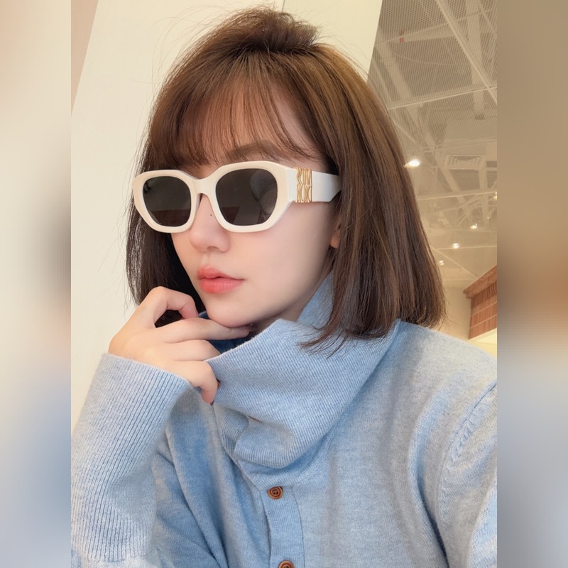 DIOR MODEL：MissDior S4F SIZE：56口17-140