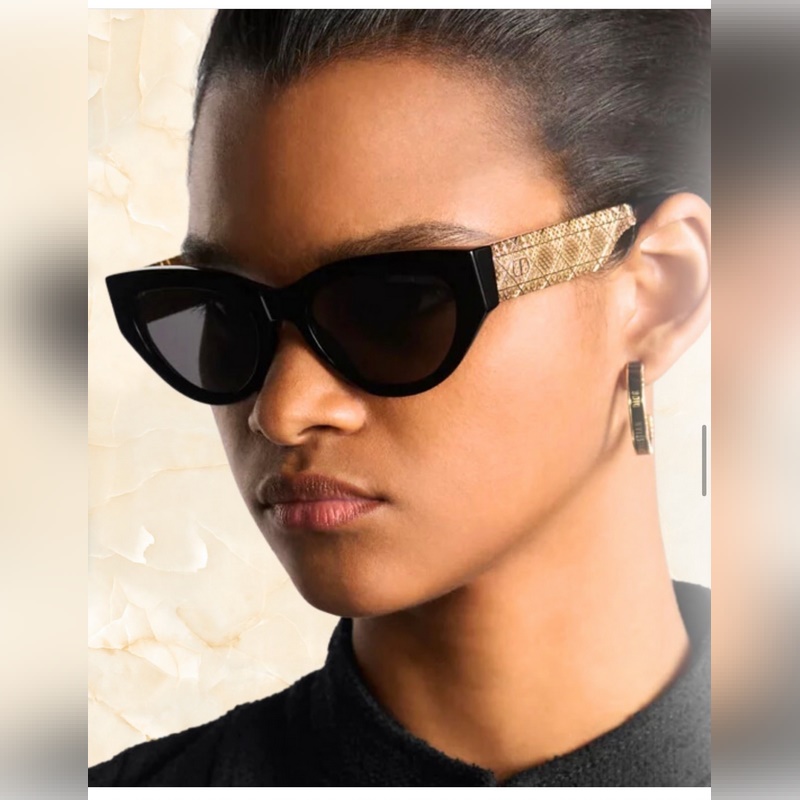 DIOR MOD：DioResille B1I Size：55口21 140