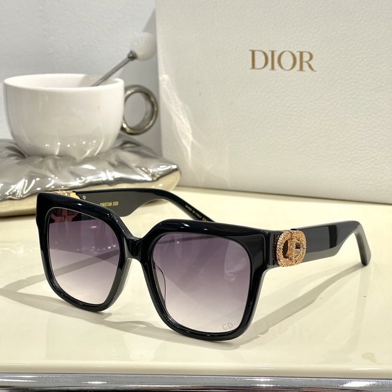 Dior Mod：30Montaigne S11I Size：54-20-130