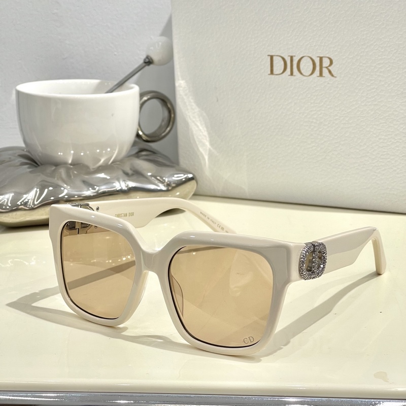 Dior Mod：30Montaigne S11I Size：54-20-130