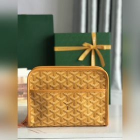 JOUVENCE小號洗漱包其名稱源于青春之泉，即神話中可以令人重返青春的泉水。柔