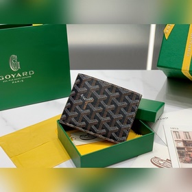 Goyard 經(jīng)典對折短夾 多年來位居品牌錢包類銷售榜首 實用的內(nèi)部結(jié)構(gòu) 和經(jīng)典
