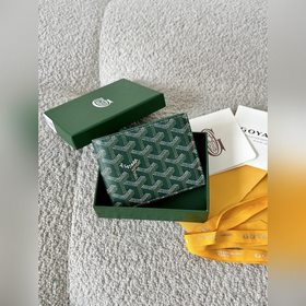 goyard狗牙對折短夾綠色 8格卡位 整鈔位，超級實用 作為顔狗真的很難不愛