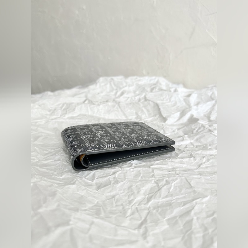 goyard狗牙對折短夾灰色 8格卡位 整鈔位，超級實用 作為顔狗真的很難不愛