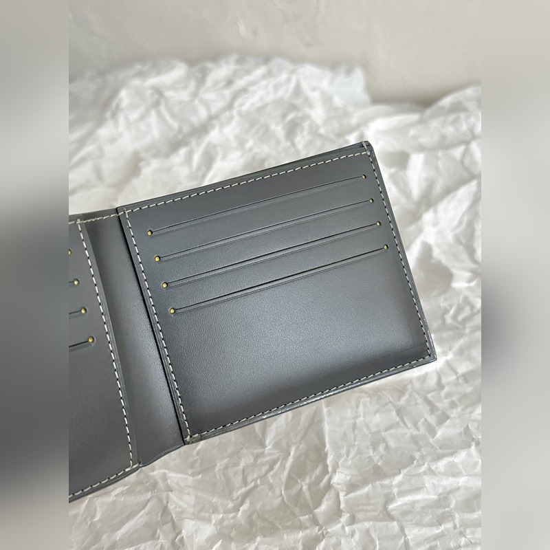 goyard狗牙對折短夾灰色 8格卡位 整鈔位，超級實用 作為顔狗真的很難不愛