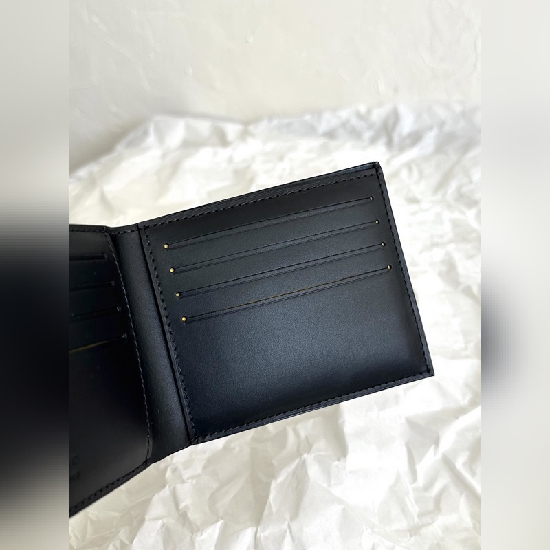 goyard狗牙對折短夾黑色 8格卡位 整鈔位，超級實用 作為顔狗真的很難不愛