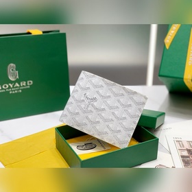 Goyard 經(jīng)典對折短夾 多年來位居品牌錢包類銷售榜首 實用的內(nèi)部結(jié)構(gòu) 和經(jīng)典