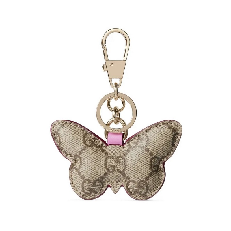 2026早秋系列推出多款配飾，卓力揚顯活力主題。這款鑰匙扣采用GG字母交織圖案塗
