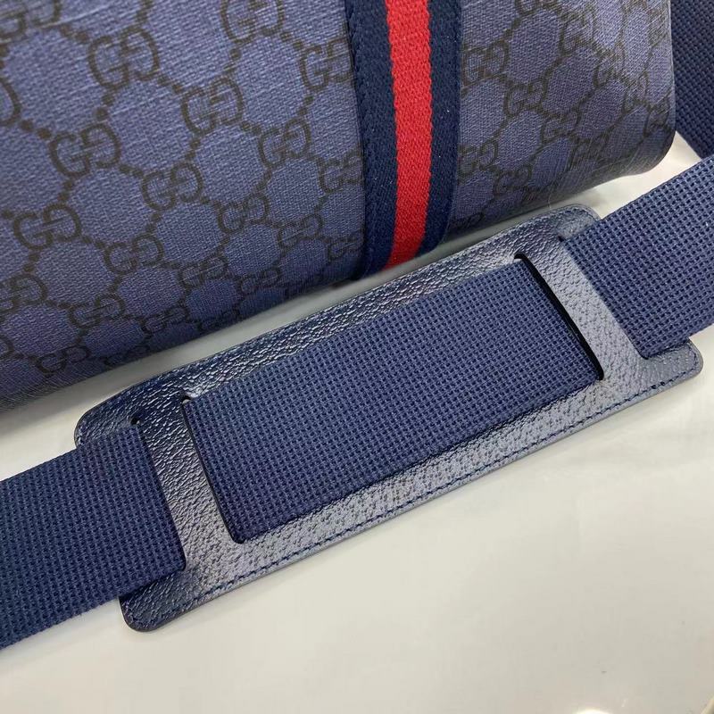 全新GG Supreme面料質地更為柔軟，為Gucci Tennis系列添上一抹